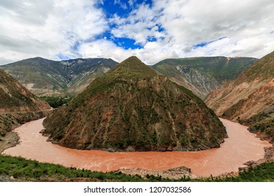 China Yunnan Diqing Tibetan Autonomous Prefecture, Deqin County, Lijiang Scenery