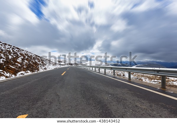 China's Tibet plateau
road