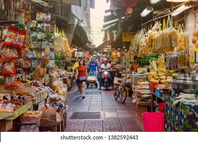 7,422 Bangkok Chinatown Market Images, Stock Photos & Vectors 