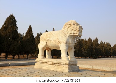 176,118 Animal sculptures Images, Stock Photos & Vectors | Shutterstock