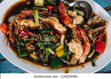 chinese black pepper shrimp stir fry,shrimp, pepper, onion and Bell pepper