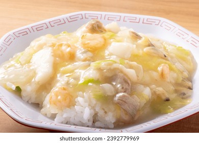 Chinese cabbage and seafood bowl (squid, clams, shrimp, pork belly)