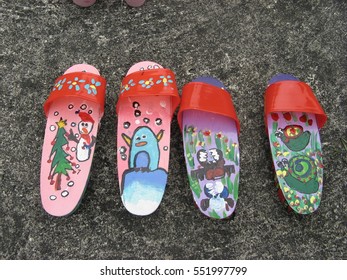 Chinese Clogs