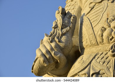 chinese god statue