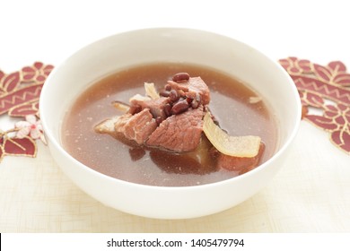 Chinese herbal medicine, kudzu root and fish, red bean soup
