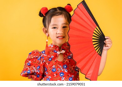 3,464 Holding chinese fan Images, Stock Photos & Vectors | Shutterstock