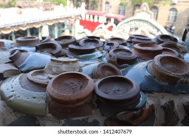 Chinese Pottery Of Porcelain House