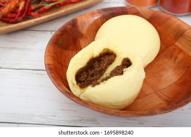 Chinese Steamed Bun Of The Curry Taste