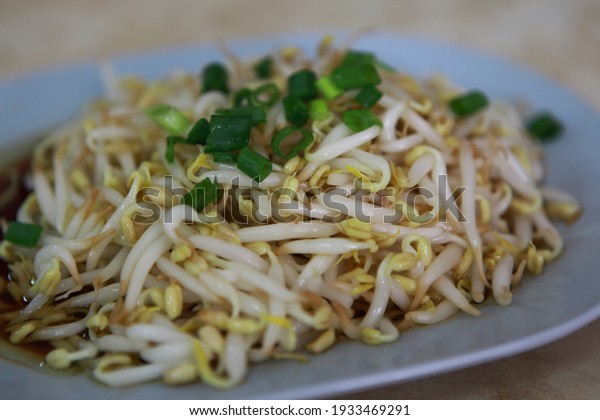 bean sprouts chinese food