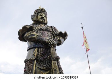 Chinese War God Statue