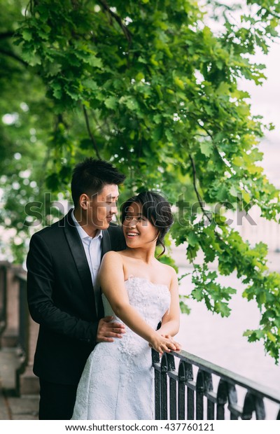 Naked chinese wedding couples