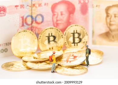 Chinese Yuan, Bitcoin and young tech-savvy investors