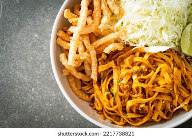 Chinese Yunnan Noodles Or Kwa Meng - Asian Food Style