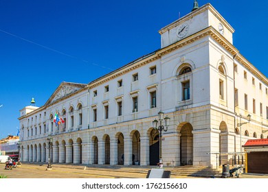 310 Municipio italia Images, Stock Photos & Vectors | Shutterstock