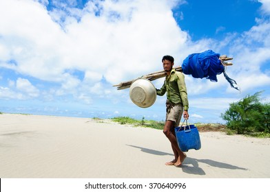 2,362 Bangladesh fisherman Images, Stock Photos & Vectors | Shutterstock