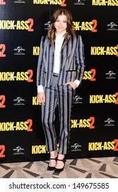 Chloe Grace Moretz Attends A Photocall To Launch Movie, 