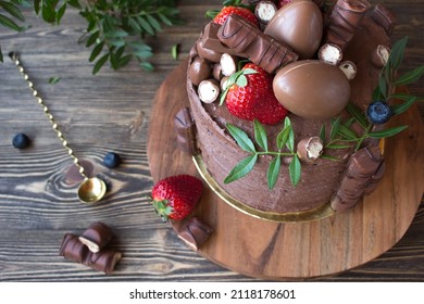 Chocalate cake with fresh strawberry