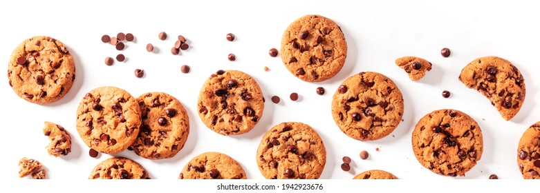 Chocolate chip cookies, whole and broken, panorama - Powered by Shutterstock