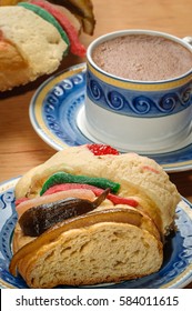 Chocolate cup with Epiphany cake, Kings cake, Rosca de reyes