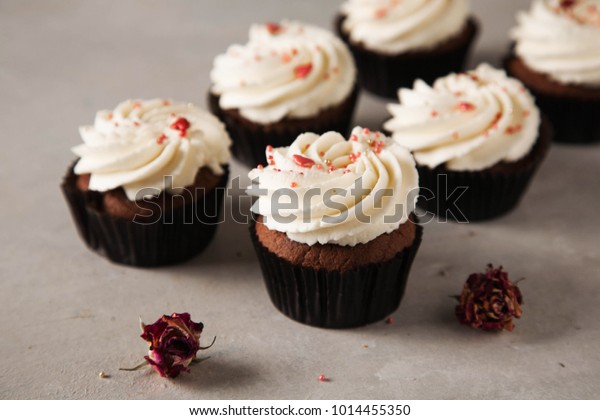 Chocolate Cupcakes Decorated White Chocolate Swirl Stock Photo