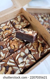 Chocolate Fudge Brownie With Mixed Nuts