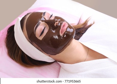 chocolate Mask Facial Spa.