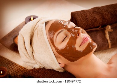 Chocolate Mask Facial Spa. Chocolate Treatments. Beauty Spa Salon