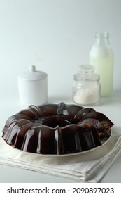 Chocolate Pudding Served On A Plate, Tastes Sweet And Delicious,shinny And Blurry Texture,selective Focus,noise