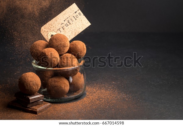 chocolate-sweets-truffle-jar-pieces-600w