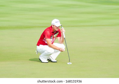 CHONBURI - DECEMBER 14 : Ryan Mccarthy Of Australia Player In Thailand Golf Championship 2013 At Amata Spring Country Club On December 14, 2013 In Chonburi, Thailand.