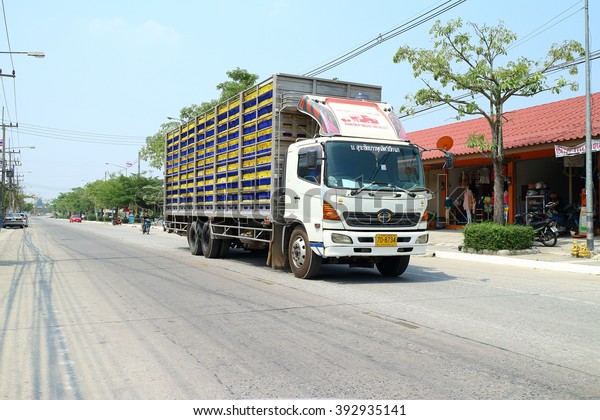Chonburi Houkunjae distric - Thailand , Mar 19\
- 2016 : Truck running on road Chonburi Transfer to transport goods\
to customers in\
Thailand.