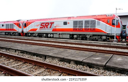 CHONBURI, THAILAND - 30 APR : Locomotive Train And Service Station On 30 April 2022 In Siracha, Chonburi, Thailand