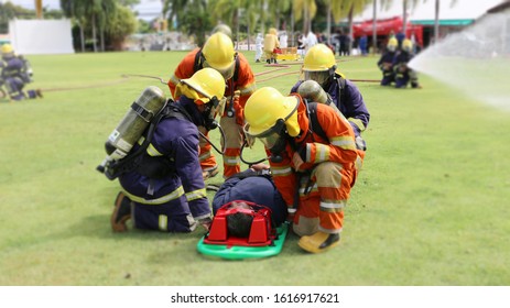 Chonburi/ Thailand - August 5,2019 : Emergency Action Plan & Safety Management Training, Fireman Rescue Team Is Prepare A Patient For Transporting Him To A Hospital.