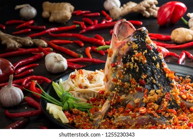Chop head fish noodles