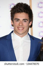 Chris Mears With His Girlfriend Arriving At The James' Jog Fundraising Event For Cancer Relief, Kensington, London. 03/04/2013 Picture By: Henry Harris