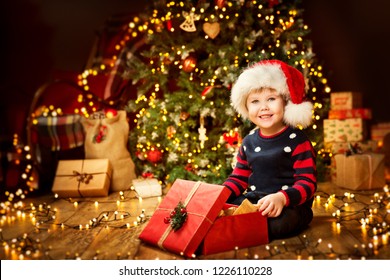 37,373 Child Opening Present Images, Stock Photos & Vectors | Shutterstock