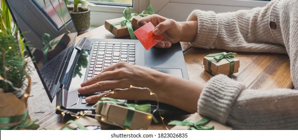 Christmas Online Shopping, Sales And Discounts Promotions During The Christmas Holidays, Online Shopping At Home And Lockdown Coronavirus.Xmas