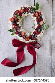 Christmas Pavlova Wreath