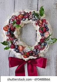 Christmas Pavlova Wreath