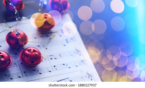 634 Jingle bells notes Images, Stock Photos & Vectors | Shutterstock