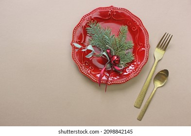 Christmas Table Decoration. Christmas Dinner Plate, Cutlery Decorated Festive Decorations. Winter Holidays. Christmas Card. Free Space For Your Text. Merry Christmas, Happy New Year.