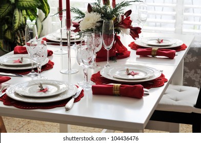 Christmas Table Setting