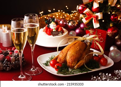 Christmas Themed Dinner Table