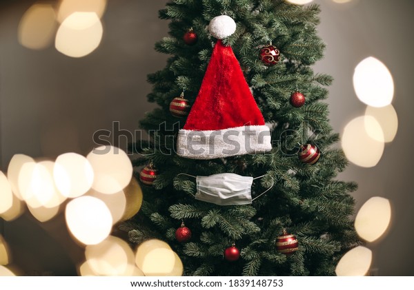 39+ Red Christmas Tree With Red Lights 2021