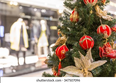 Christmas Tree Decoration In Shopping Mall