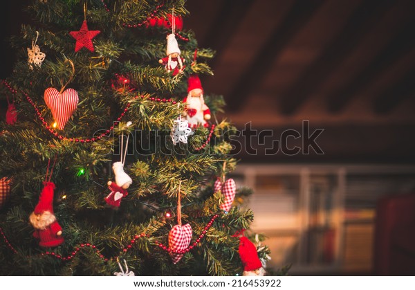 Modifica Foto Di Natale.Albero Di Natale E Decorazioni Natalizie Foto Stock Modifica Ora 216453922