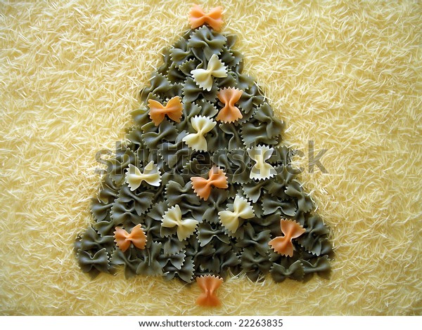 macaroni pasta christmas tree
