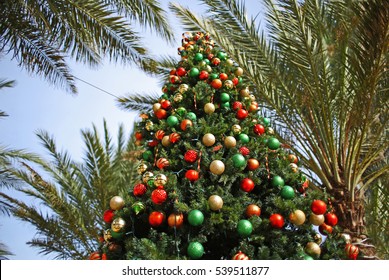 Christmas Palm Tree Images Stock Photos Vectors Shutterstock