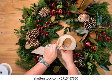 Christmas Wreath Making Instructional Photo