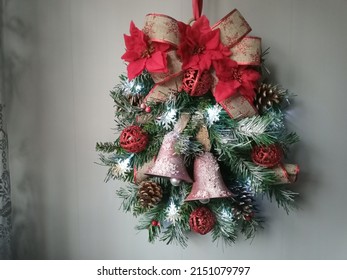 Christmas Wreath Swag Decoration Centerpiece